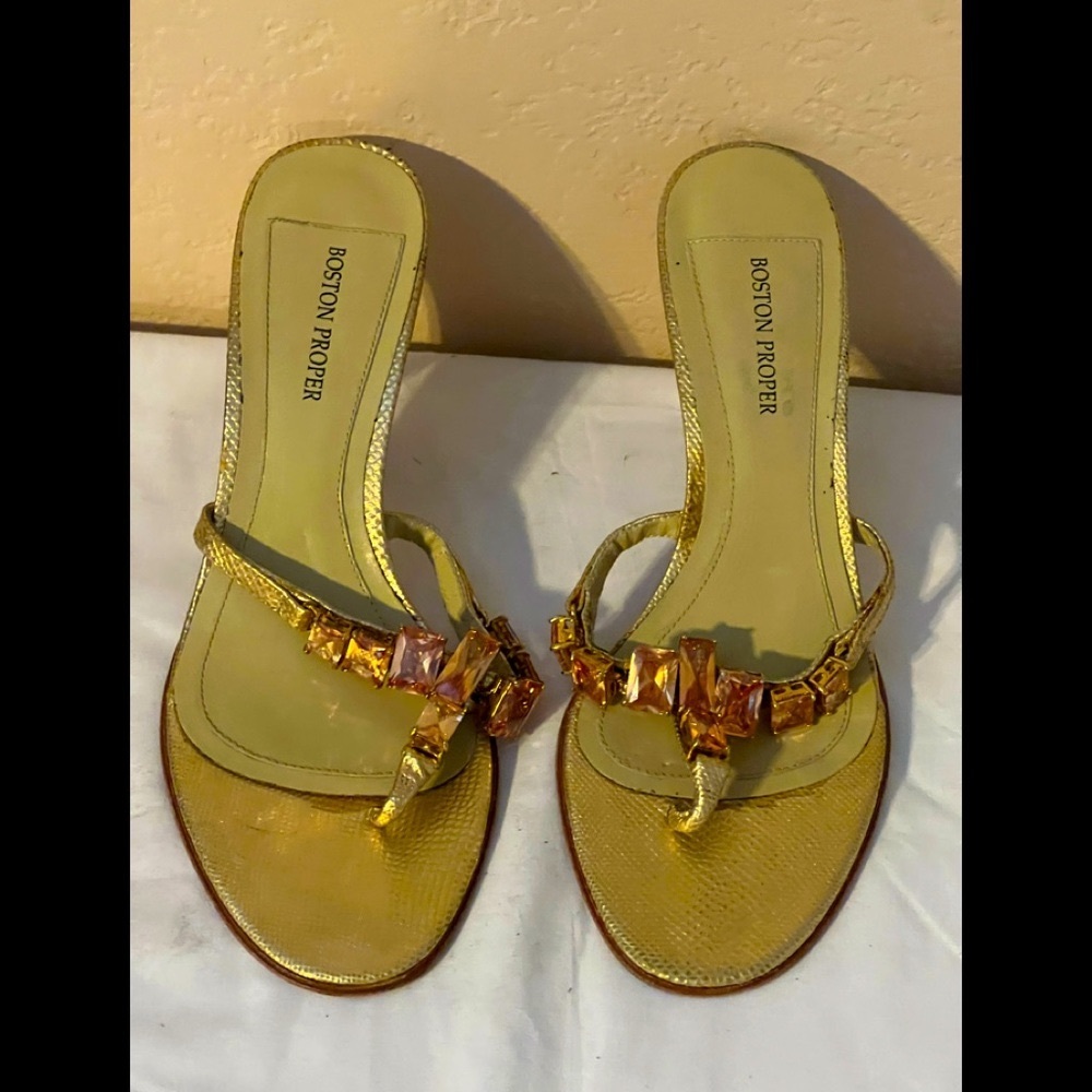 Ladies sandals